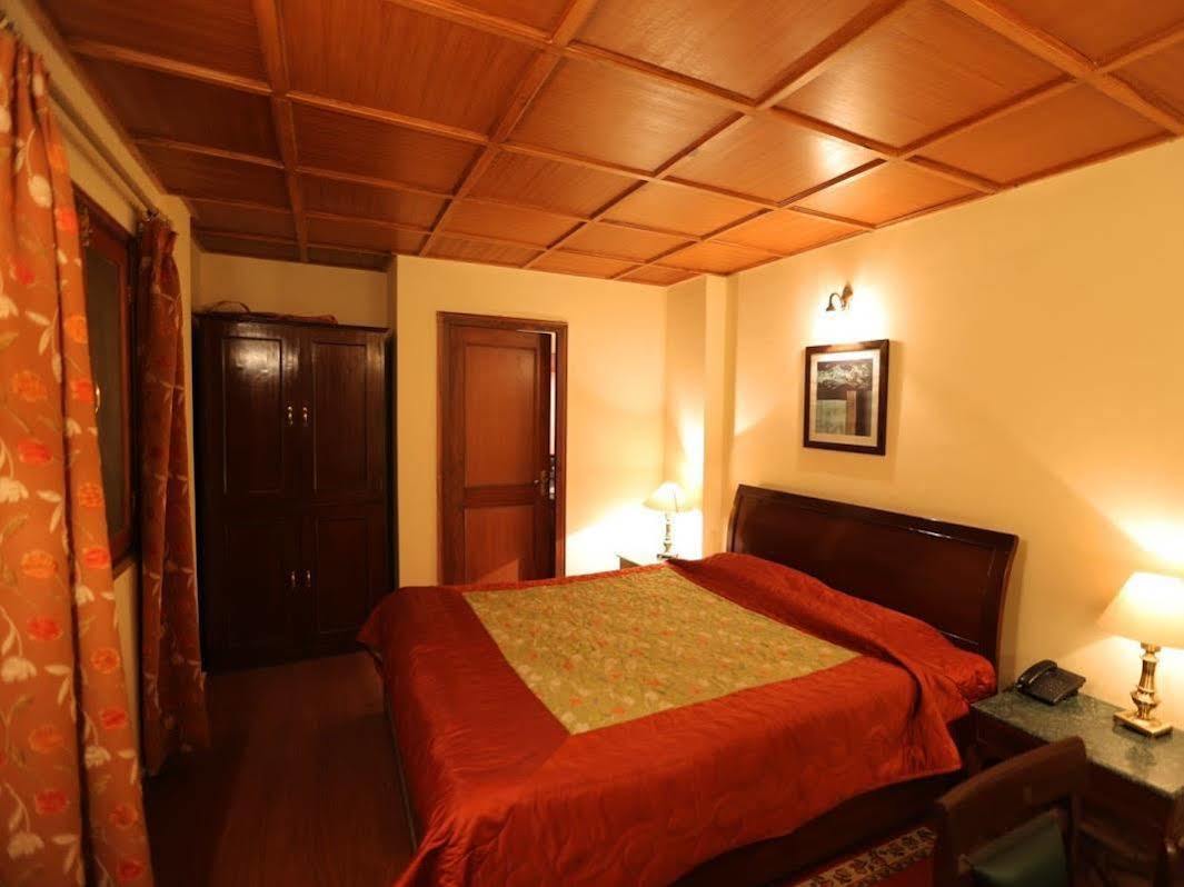 Welcomheritage Windsor Lodge Раникхет Экстерьер фото